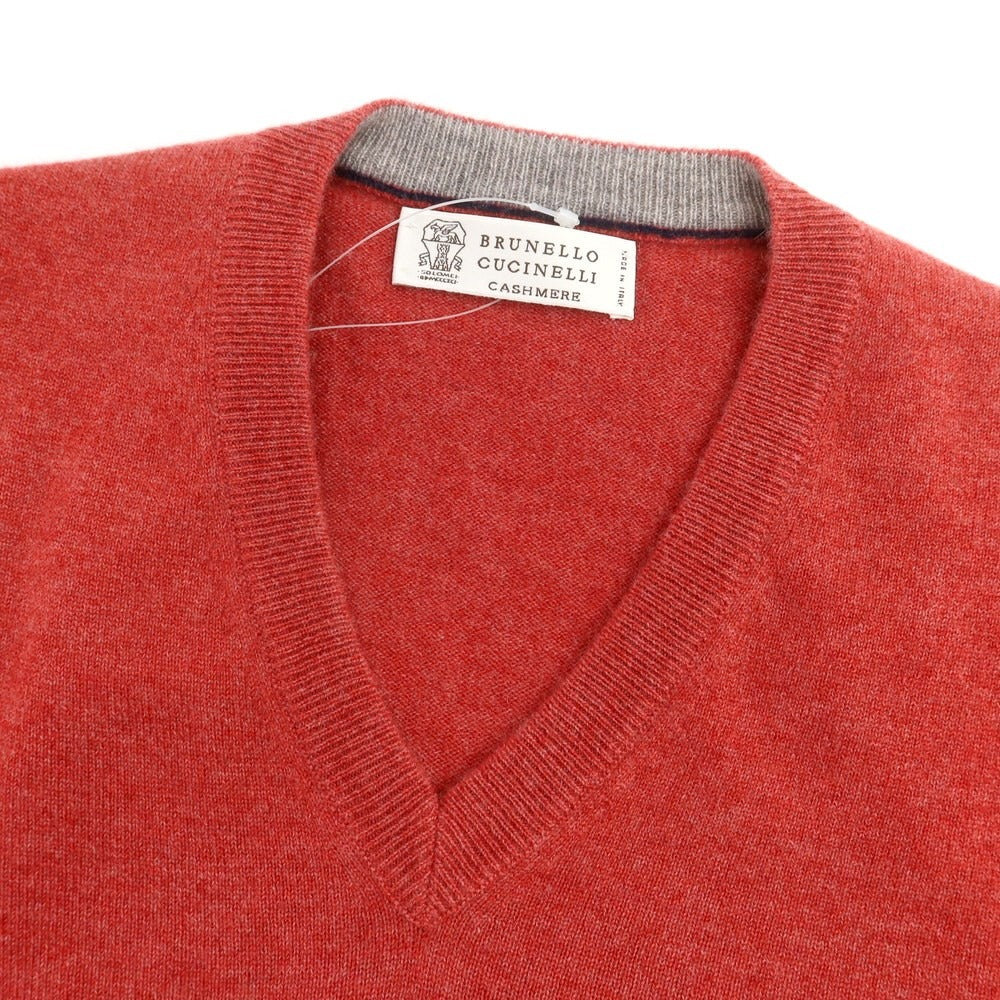 【新品】ブルネロクチネリ Brunello Cucinelli カシミヤ Vネックニット レッド【サイズ46】【 状態ランクN 】【 メンズ 】 [DPD]