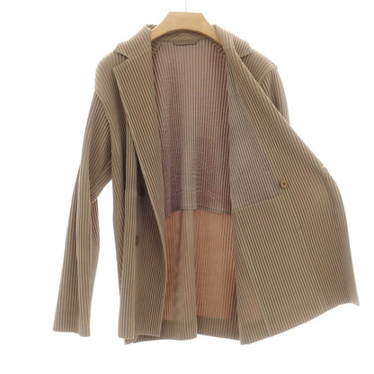 【中古】オム プリッセ イッセイミヤケ HOMME PLISSE ISSEY MIYAKE 2025年秋冬 プリーツ加工ダブルジャケット カーキベージュ【 表記なし（L位） 】【 状態ランクA 】【 メンズ 】