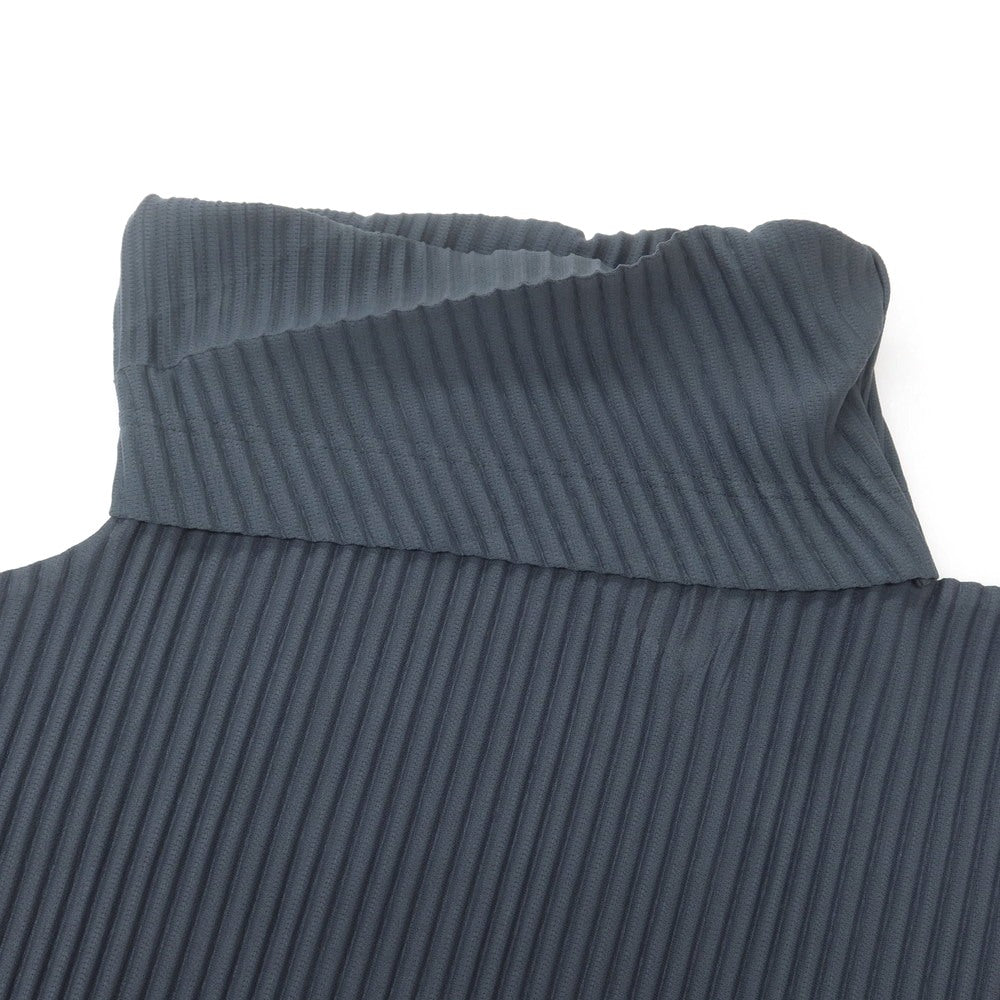 【中古】オム プリッセ イッセイミヤケ HOMME PLISSE ISSEY MIYAKE 2025年秋冬 ポリエステル系 プリーツ 長袖カットソー グレーブルー【 表記なし（L位） 】【 状態ランクA 】【 メンズ 】