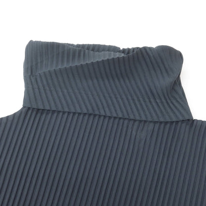 【中古】オム プリッセ イッセイミヤケ HOMME PLISSE ISSEY MIYAKE 2025年秋冬 ポリエステル系 プリーツ 長袖カットソー グレーブルー【 表記なし（L位） 】【 状態ランクA 】【 メンズ 】