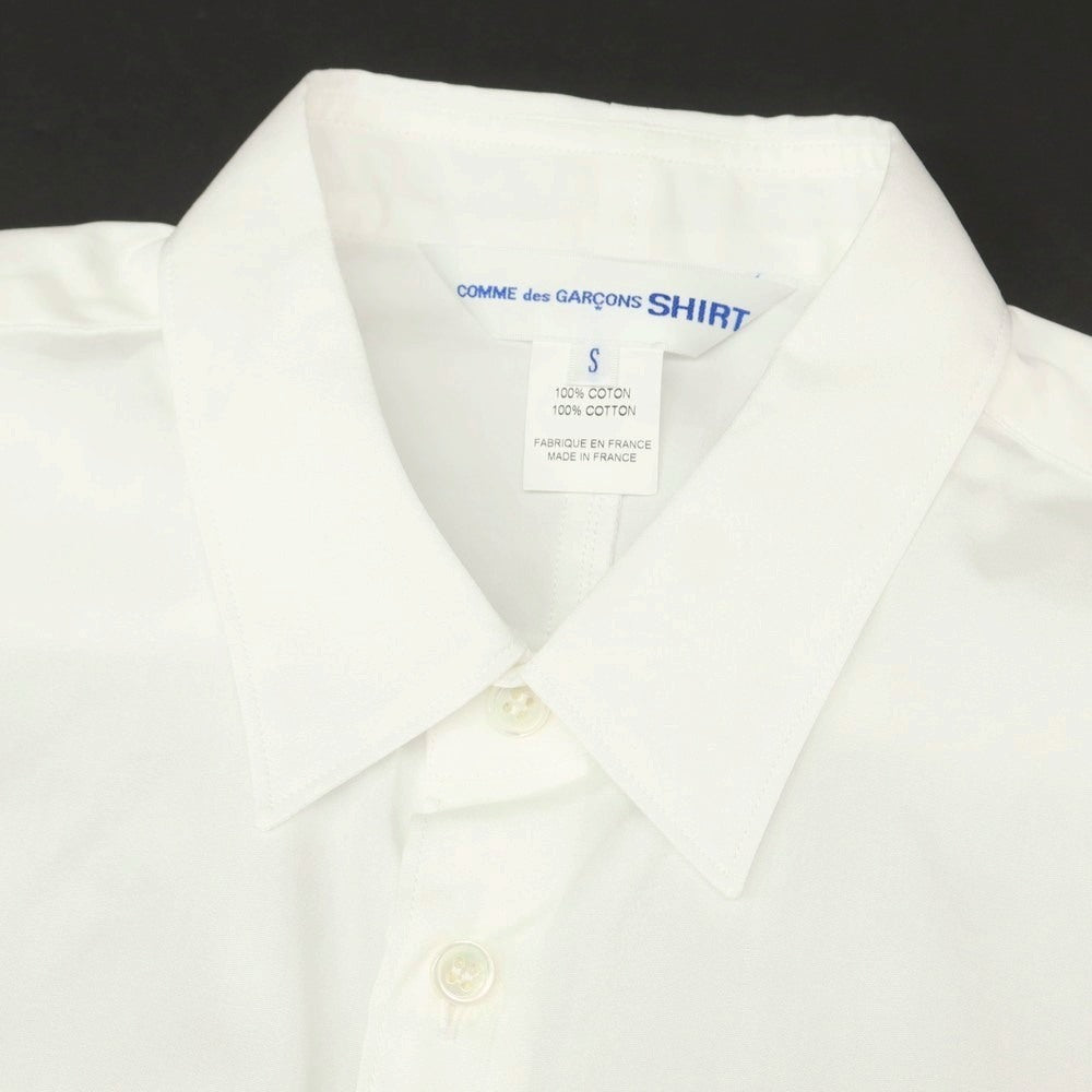 【中古】【未使用】コムデギャルソンシャツ COMME des GARCONS SHIRT 2025年春夏 × Disney コットン アシンメトリーヘム レギュラーカラー カジュアルシャツ ホワイト【サイズS】【 状態ランクS 】【 メンズ 】 [CPD]