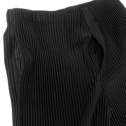 【中古】オム プリッセ イッセイミヤケ HOMME PLISSE ISSEY MIYAKE 2025年春夏 ポリエステル系 プリーツ イージーパンツ ブラック【 表記なし（L位） 】【 状態ランクA 】【 メンズ 】
