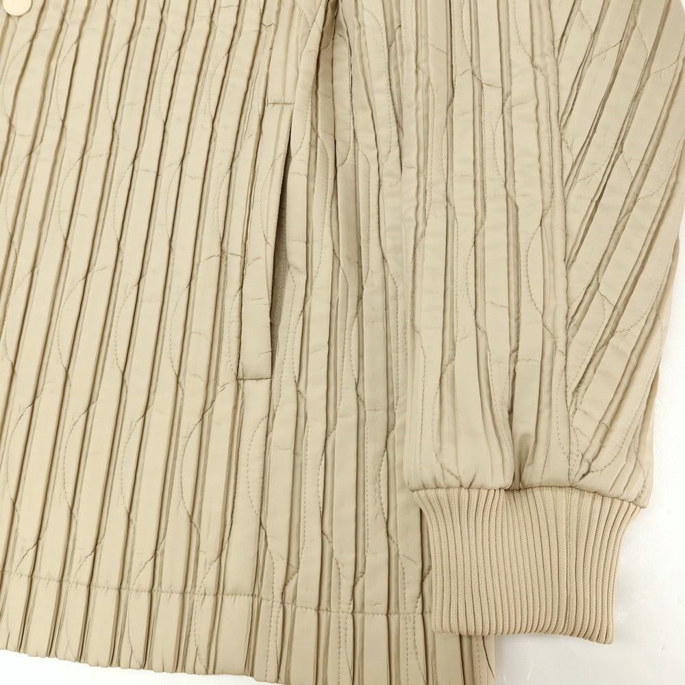 【中古】オム プリッセ イッセイミヤケ HOMME PLISSE ISSEY MIYAKE 2025年秋冬 プリーツ加工 キルティング 中綿ブルゾン ベージュ【サイズ表記なし（L位）】【 状態ランクB 】【 メンズ 】[APD]
