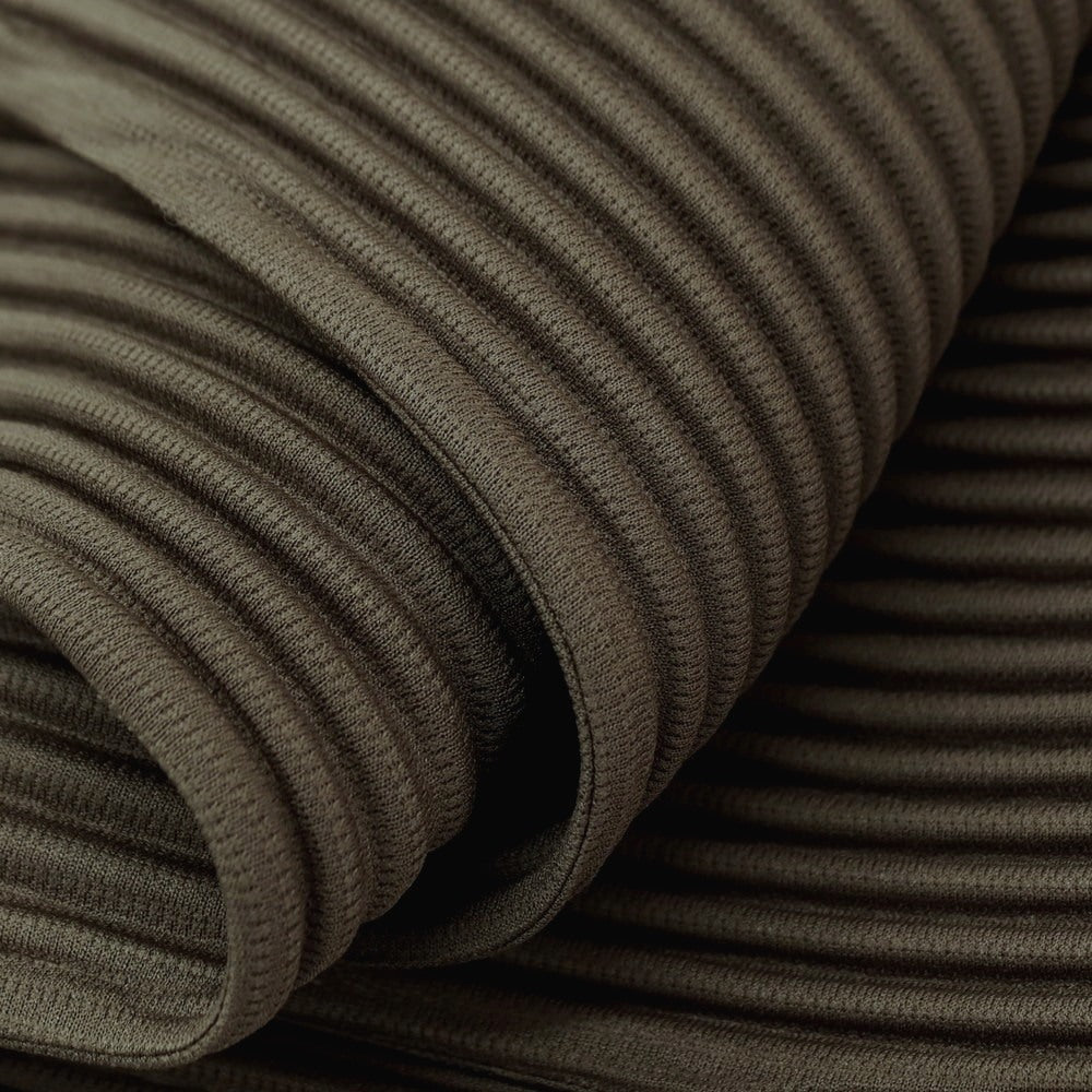 【中古】オム プリッセ イッセイミヤケ HOMME PLISSE ISSEY MIYAKE 2025年秋冬 ポリエステル系 プリーツ イージーパンツ オリーブグレー【 表記なし（L位） 】【 状態ランクA 】【 メンズ 】