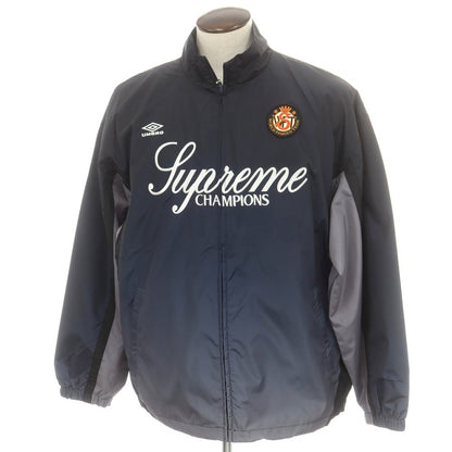 【中古】シュプリーム Supreme × Umbro 2025年秋冬 Gradient Track Jacket トラックジャケット ブラック【 GB:L 】【 状態ランクB 】【 メンズ 】