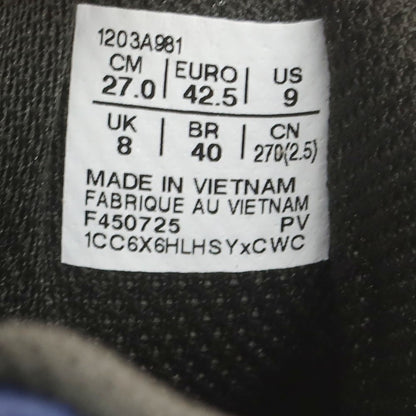 【中古】【未使用】アシックス asics × Invincible 2025年秋冬 Asics GEL-Nimbus 10.1 404 RGB スニーカー グレーxシルバー【 27cm 】【 状態ランクS 】【 メンズ 】