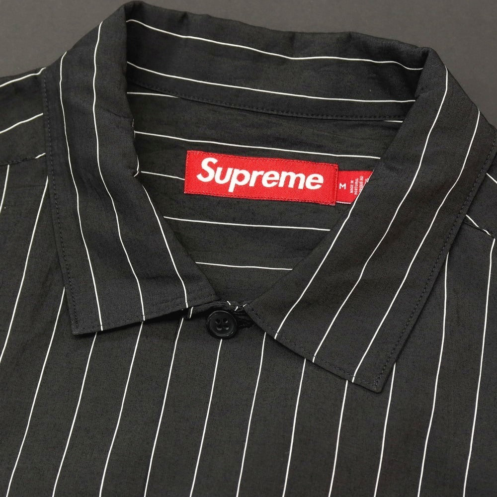【中古】シュプリーム Supreme 2025年春夏 Stripe S/S Pajama Shirt レーヨンナイロン 半袖シャツ ブラックxホワイト【サイズM】【 状態ランクB 】【 メンズ 】