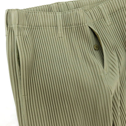 【中古】オム プリッセ イッセイミヤケ HOMME PLISSE ISSEY MIYAKE 2025年秋冬 ポリエステル系 プリーツ イージーパンツ グラスグリーン【 表記なし（L位） 】【 状態ランクA 】【 メンズ 】[APD]