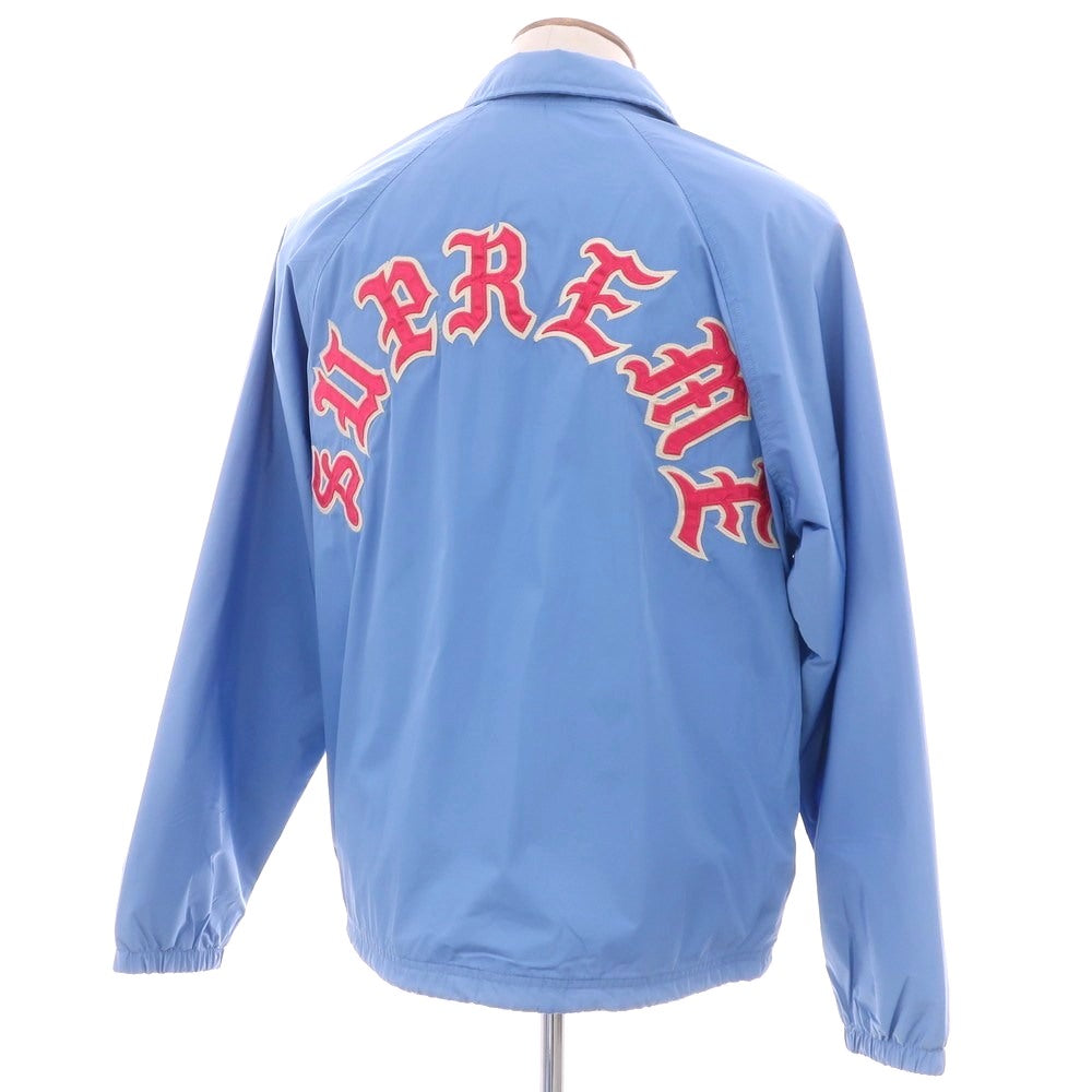 【中古】シュプリーム Supreme 2025年秋冬 Old English Arc Coaches Jacket コーチジャケット ライトブルー【 M 】【 状態ランクB 】【 メンズ 】