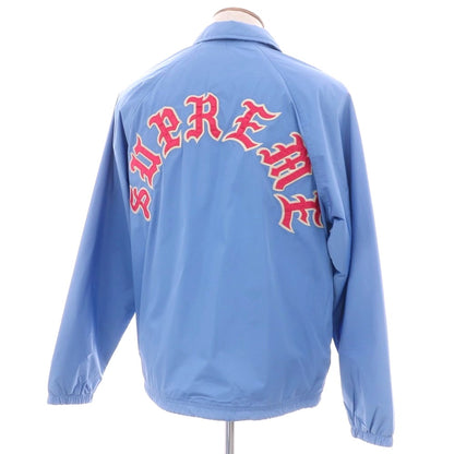 【中古】シュプリーム Supreme 2025年秋冬 Old English Arc Coaches Jacket コーチジャケット ライトブルー【 M 】【 状態ランクB 】【 メンズ 】