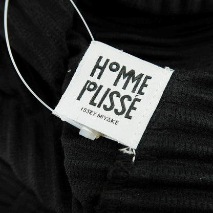 【中古】オム プリッセ イッセイミヤケ HOMME PLISSE ISSEY MIYAKE 2025年秋冬 ポリエステル系 プリーツ ベスト ブラック【 表記なし（L位） 】【 状態ランクA 】【 メンズ 】