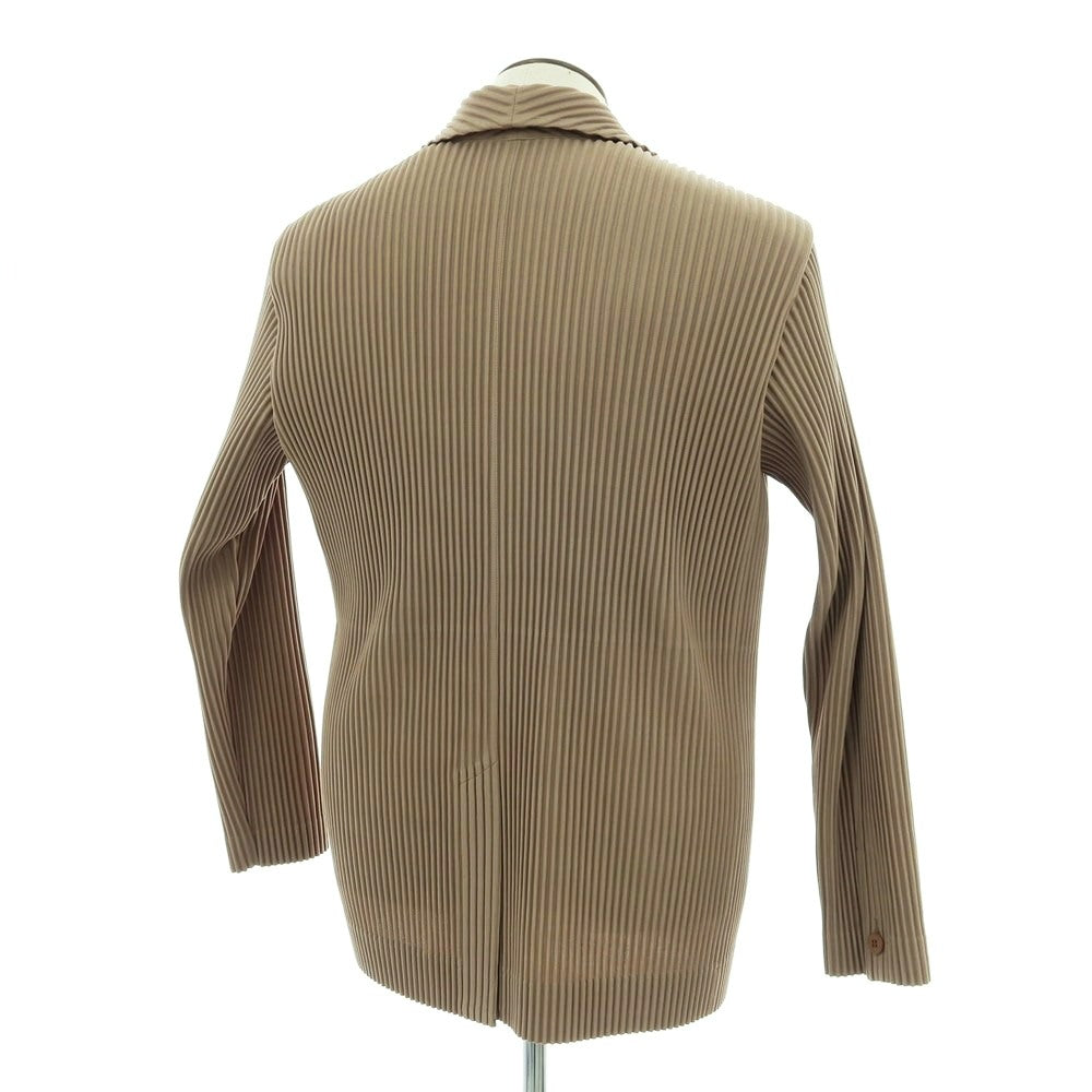 【中古】オム プリッセ イッセイミヤケ HOMME PLISSE ISSEY MIYAKE 2025年秋冬 ポリエステル系 プリーツ 2B カジュアルジャケット カーキ【 サイズ表記なし（L位） 】【 状態ランクA 】【 メンズ 】 [BPD]