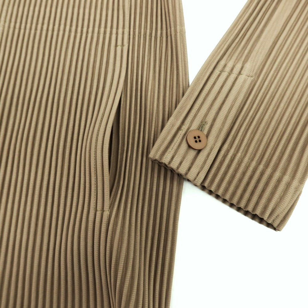 【中古】オム プリッセ イッセイミヤケ HOMME PLISSE ISSEY MIYAKE 2025年秋冬 ポリエステル系 プリーツ 2B カジュアルジャケット カーキ【 サイズ表記なし（L位） 】【 状態ランクA 】【 メンズ 】 [BPD]