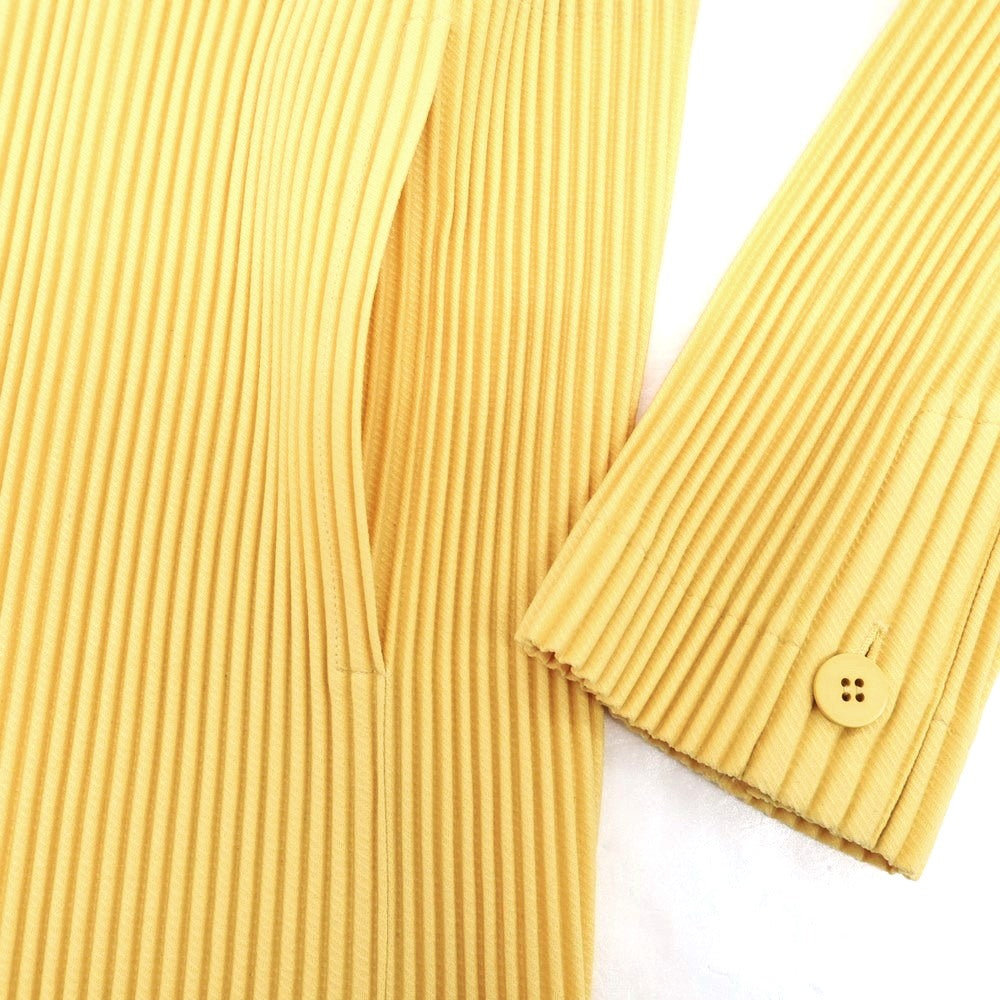 【中古】オム プリッセ イッセイミヤケ HOMME PLISSE ISSEY MIYAKE 2025年秋冬 ポリエステル系 プリーツ 2B カジュアルジャケット イエロー【 表記なし（L位） 】【 状態ランクB 】【 メンズ 】