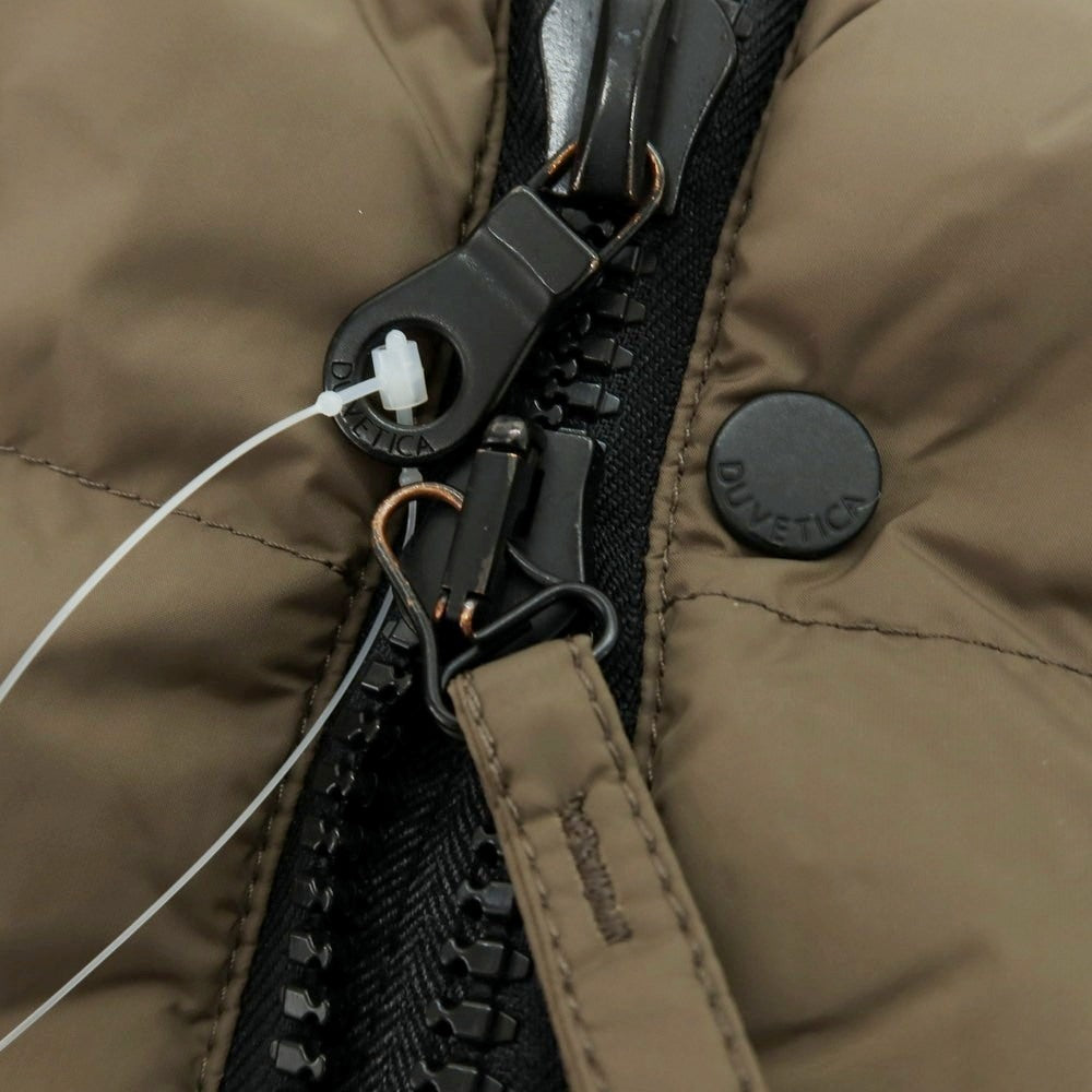 【中古】デュベティカ DUVETICA ナイロンポリエステル ダブルジップ ダウンベスト ブルゾン カーキ【 50 】【 状態ランクC 】【 メンズ 】
