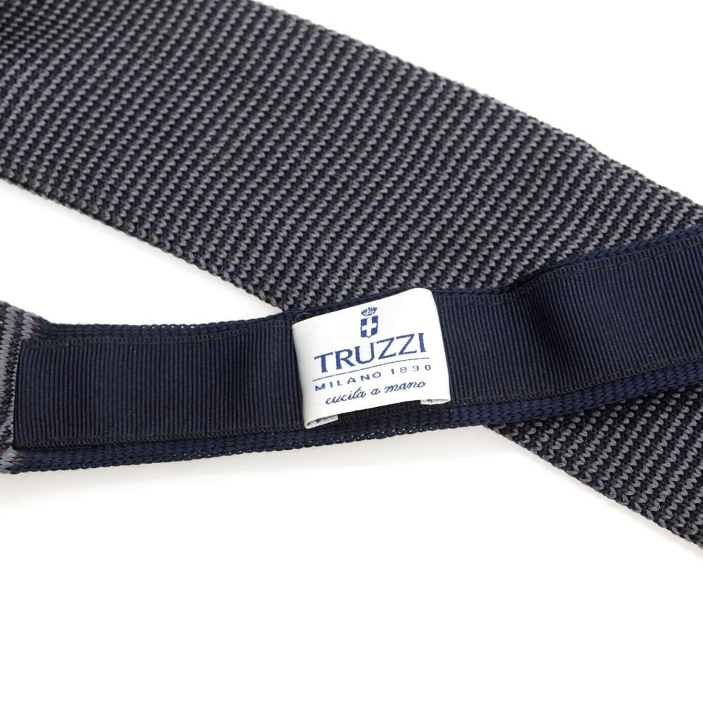 【中古】トラサルディ TRUSSARDI シルク系 剣先型 ニットタイ ネクタイ グレーxネイビー【 状態ランクB 】【 メンズ 】