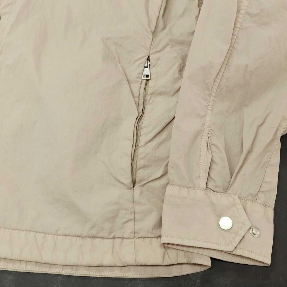 【新品】ガウディ GAUDI 26SS ナイロン シャツブルゾン ベージュ【サイズ48】【 状態ランクN 】【 メンズ 】[DPD]