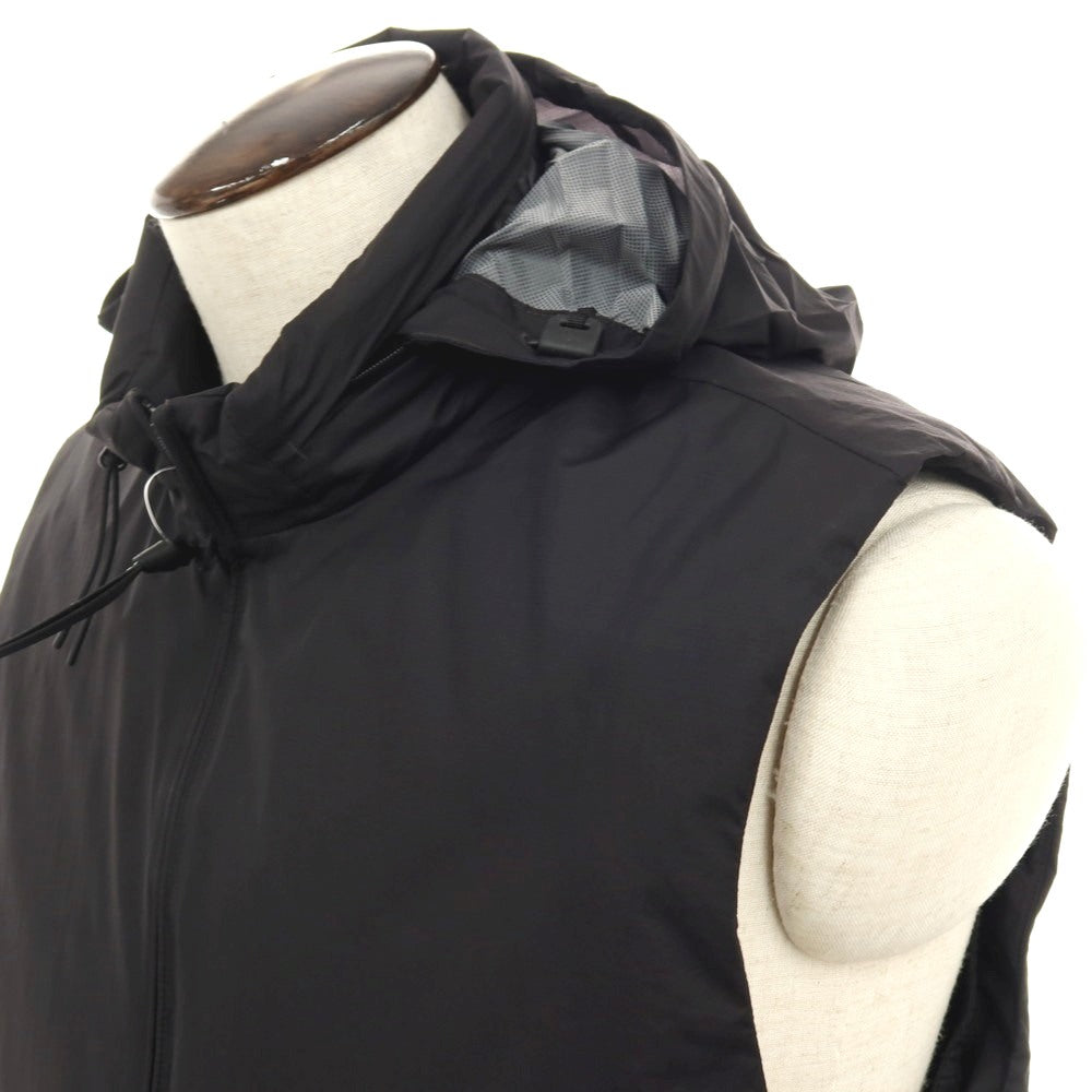 【新品】シーピーカンパニー C.P.Company PERTEX PRIMALOFT ナイロン スタンドカラー ジップアップ 中綿入り ベスト ブルゾン ブラック【サイズL】【 状態ランクN 】【 メンズ 】[APD]