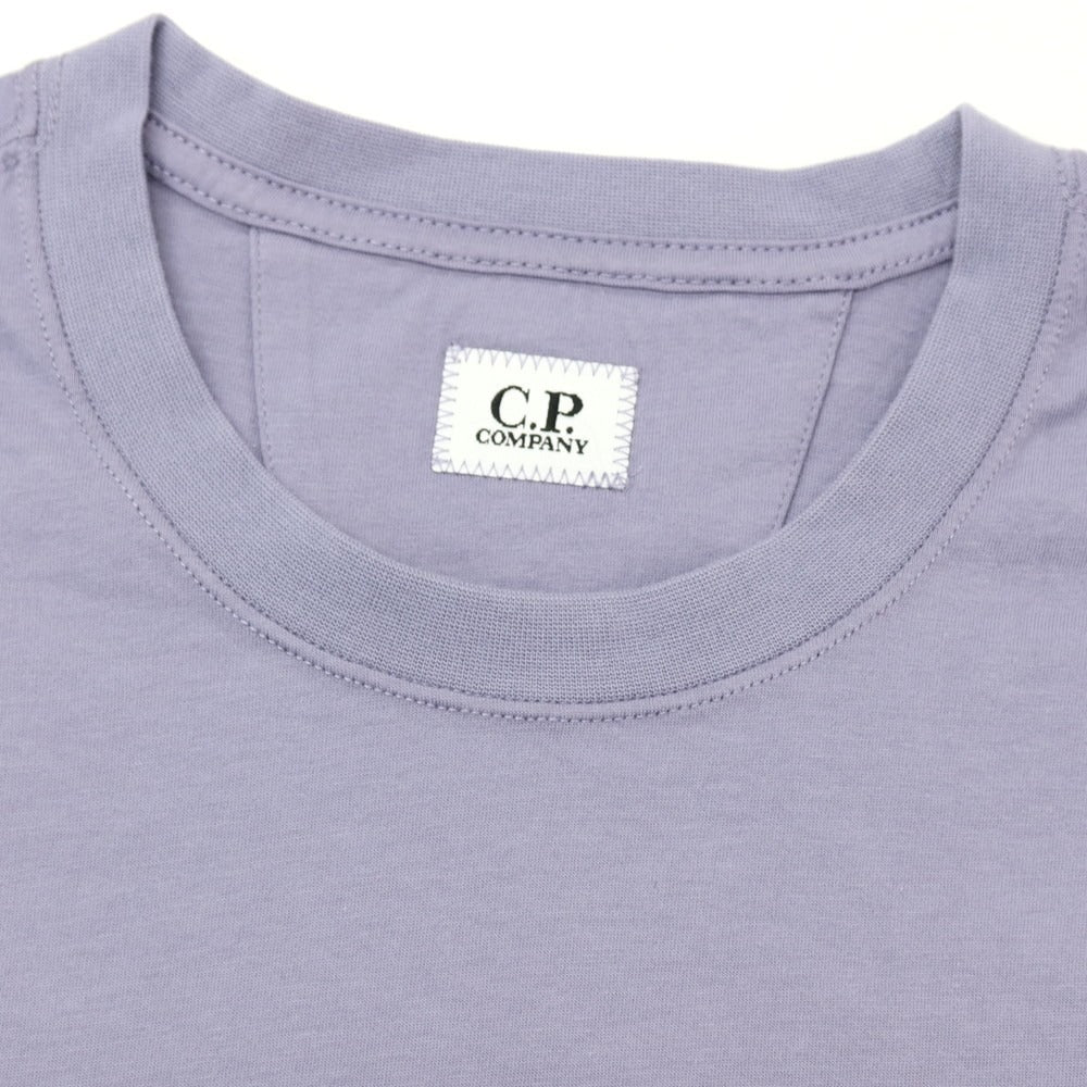 【新品】シーピーカンパニー C.P.Company コットン クルーネック 半袖Ｔシャツ スモークパープル【サイズXL】【 状態ランクN 】【 メンズ 】[DPD]