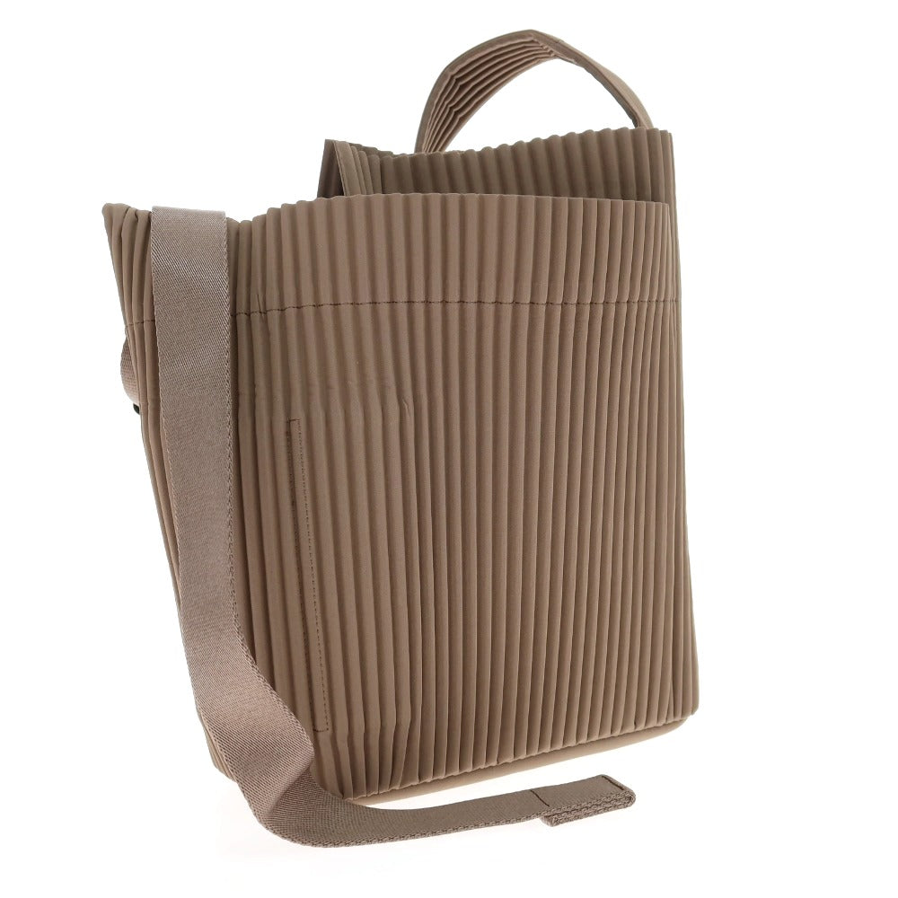 【中古】オム プリッセ イッセイミヤケ HOMME PLISSE ISSEY MIYAKE 2025年秋冬 ポリエステル系 ショルダーバッグ ブラウン系【 状態ランクA 】【 メンズ 】