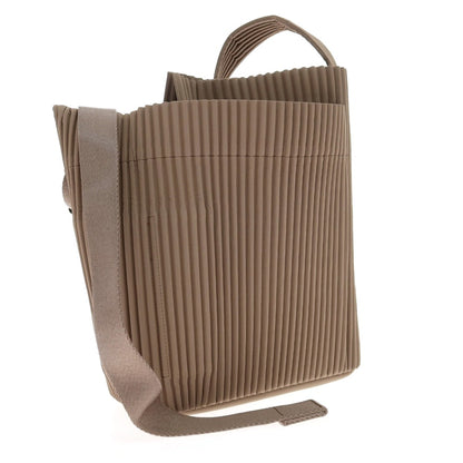 【中古】オム プリッセ イッセイミヤケ HOMME PLISSE ISSEY MIYAKE 2025年秋冬 ポリエステル系 ショルダーバッグ ブラウン系【 状態ランクA 】【 メンズ 】