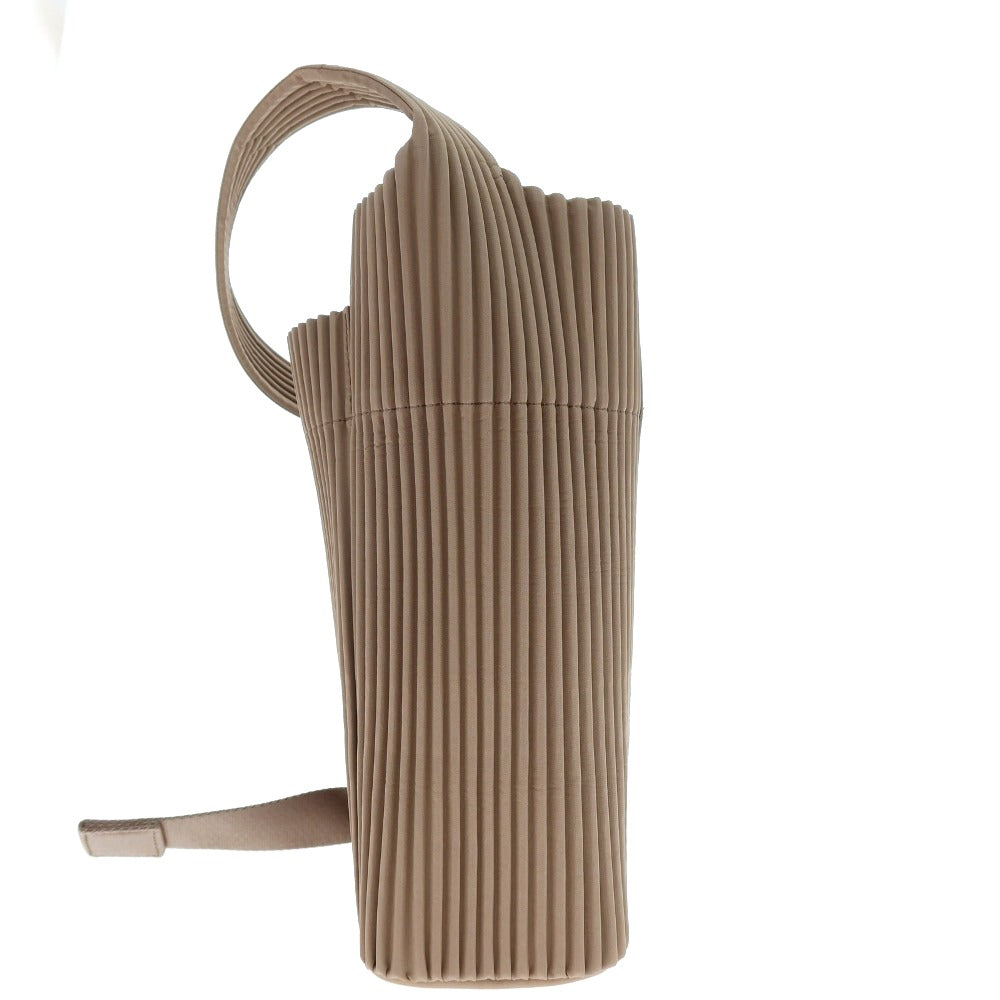 【中古】オム プリッセ イッセイミヤケ HOMME PLISSE ISSEY MIYAKE 2025年秋冬 ポリエステル系 ショルダーバッグ ブラウン系【 状態ランクA 】【 メンズ 】