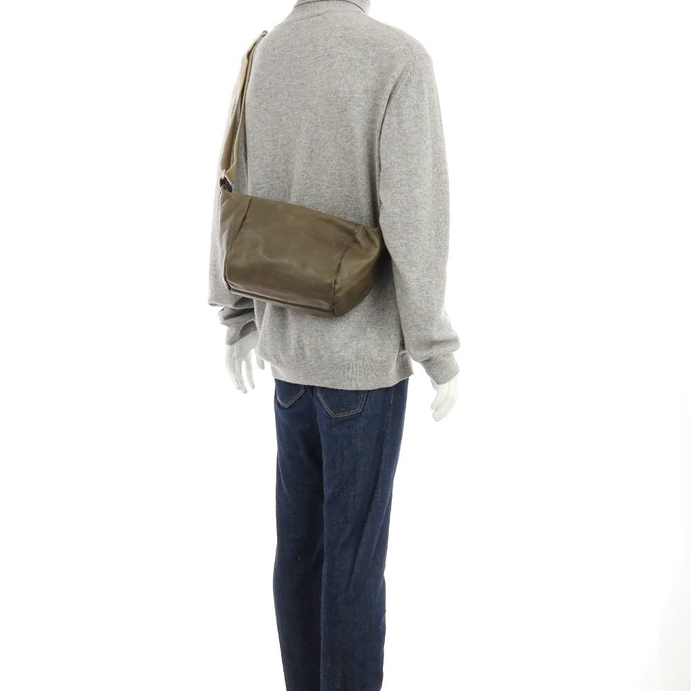 【中古】トライアローグ ストゥディオ TRIALOGUE STUDIO レザー ショルダーバッグ オリーブグリーン【 状態ランクC 】【 メンズ 】