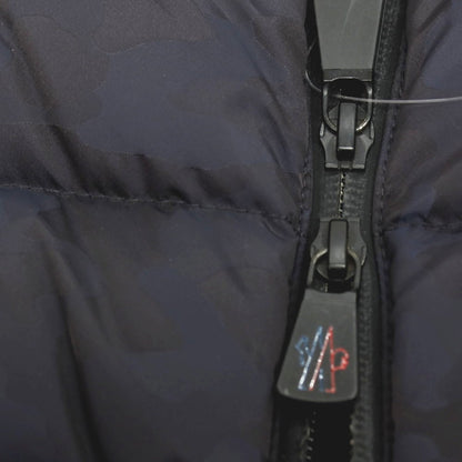 【中古】モンクレール グルノーブル MONCLER GRENOBLE ナイロン カモフラ スタンドカラー ダブルジップ ダウンベスト ブルゾン ネイビーxブラック【サイズ2】【 状態ランクC 】【 メンズ 】