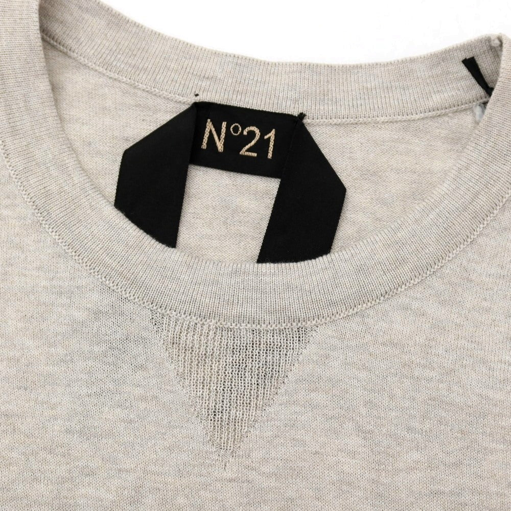 【新品】ヌメロ ヴェントゥーノ N°21 ハイゲージ コットン クルーネック 半袖 プルオーバーニット オートミール【サイズ44】【 状態ランクN 】【 メンズ 】[DPD]