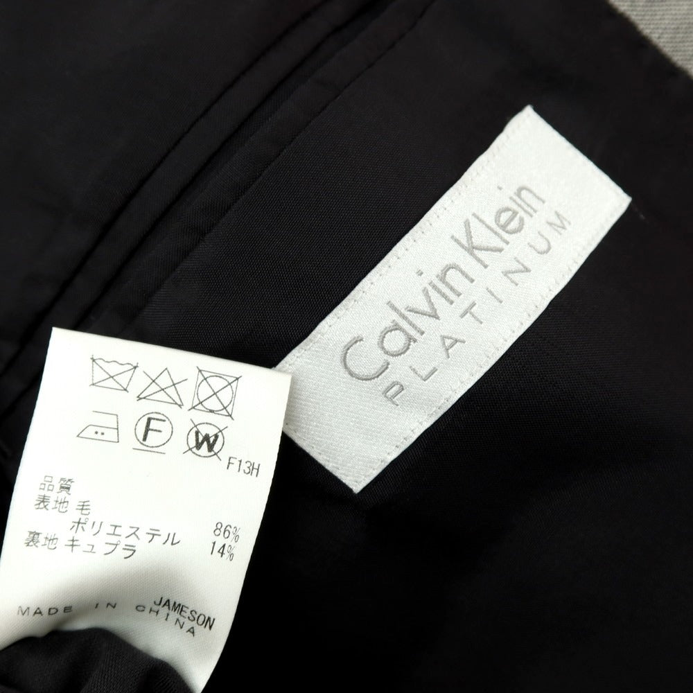 【中古】カルバンクライン Calvin Klein PLATINUM スリーピース ウールポリエステル 2つボタンスーツ グレー【サイズ上38/下32/ジレ38】【 状態ランクB 】【 メンズ 】