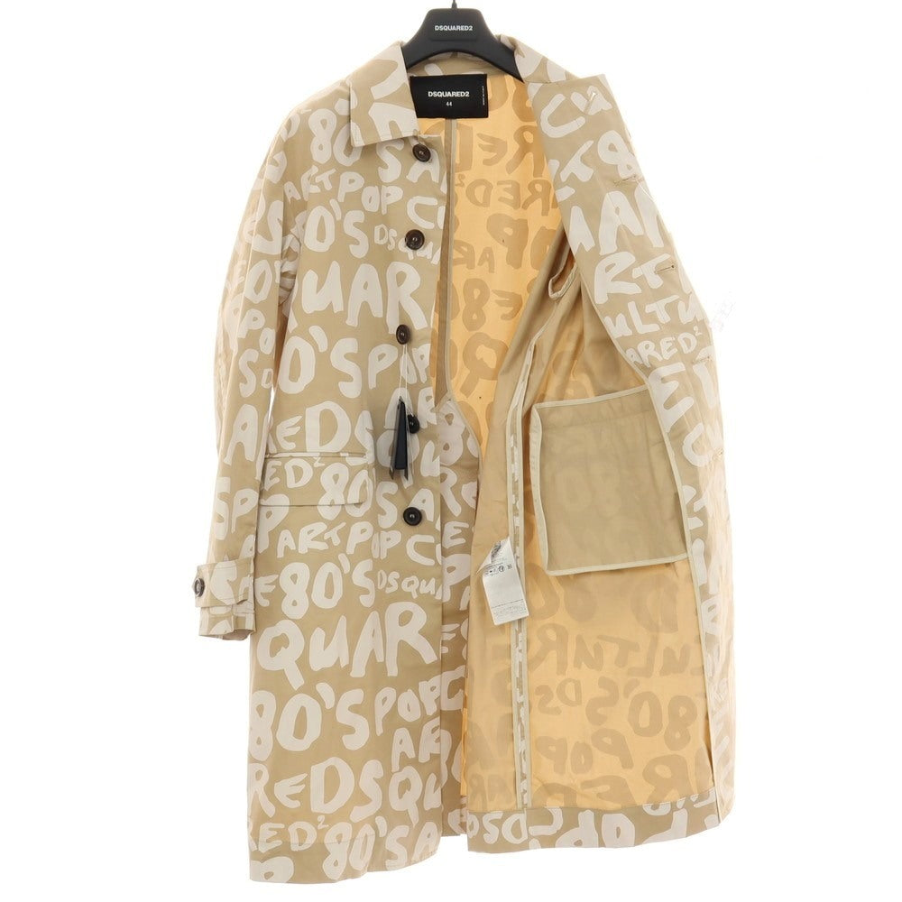 【新品アウトレット】ディースクエアード DSQUARED2 ストレッチ コットン D2 Pop 80’ ロゴプリント ステンカラーコート ベージュxホワイト【サイズ44】【 状態ランクN- 】【 メンズ 】[CPD]