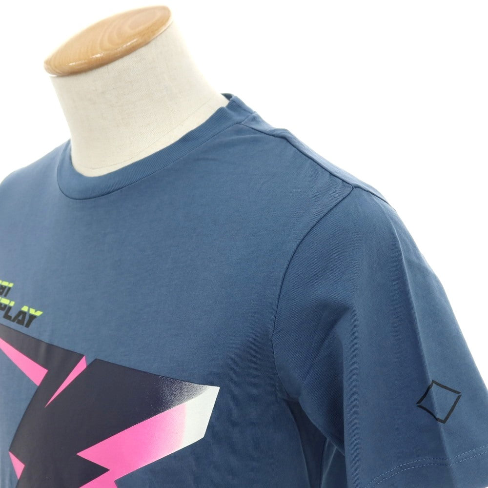 【新品アウトレット】リプレイ REPLAY コットン RACING GARAGE プリント クルーネック 半袖Ｔシャツ ダルブルー【サイズS】【 状態ランクN- 】【 メンズ 】