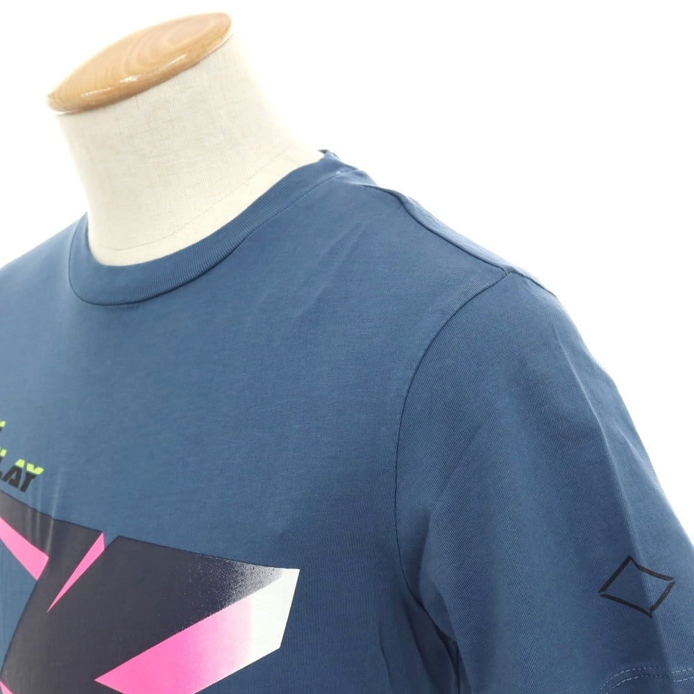 【新品アウトレット】リプレイ REPLAY コットン RACING GARAGE プリント クルーネック 半袖Ｔシャツ ダルブルー【サイズS】【 状態ランクN- 】【 メンズ 】