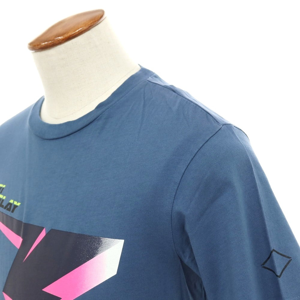 【新品アウトレット】リプレイ REPLAY コットン RACING GARAGE プリント クルーネック 半袖Ｔシャツ ダルブルー【サイズM】【 状態ランクN- 】【 メンズ 】