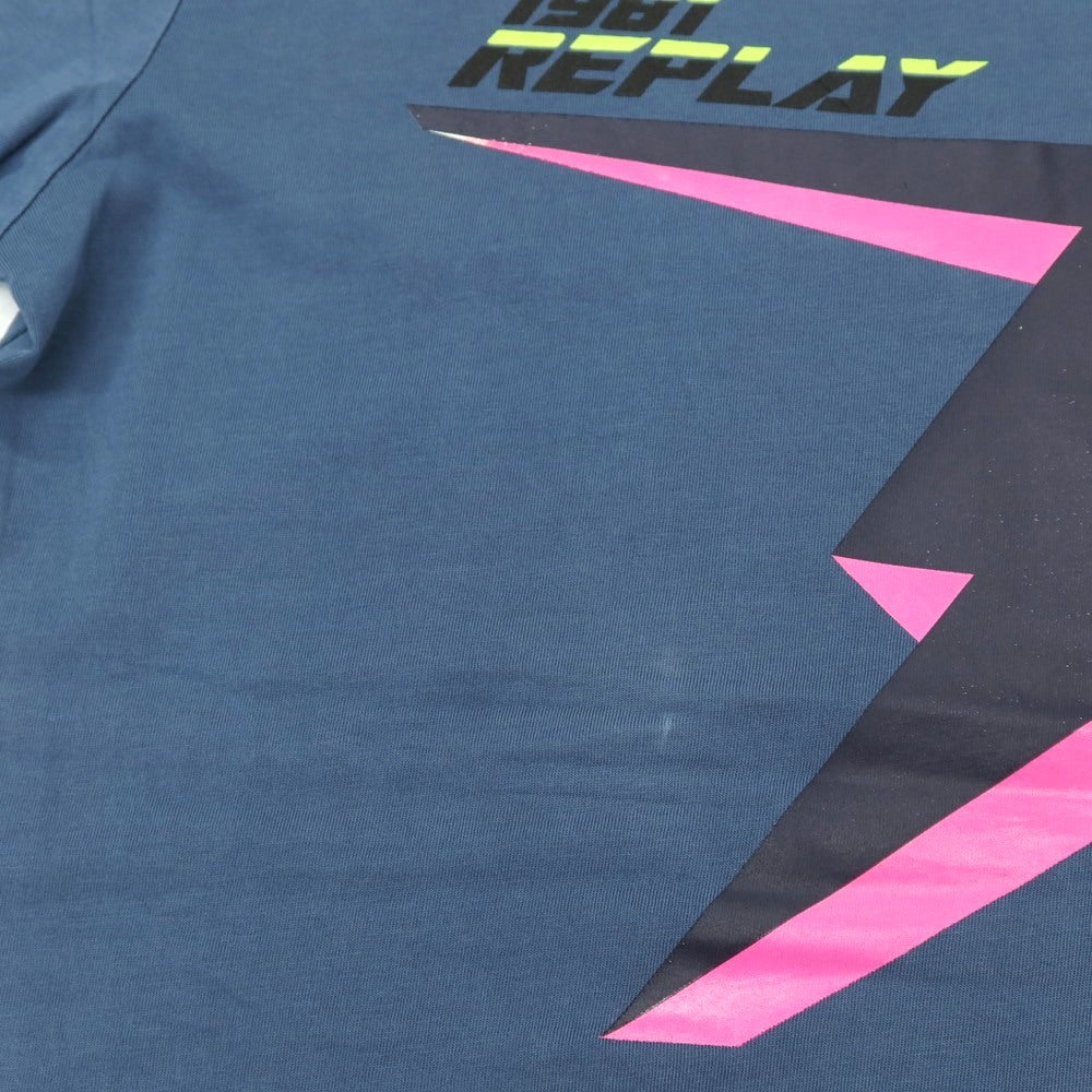 【新品アウトレット】リプレイ REPLAY コットン RACING GARAGE プリント クルーネック 半袖Ｔシャツ ダルブルー【サイズM】【 状態ランクN- 】【 メンズ 】