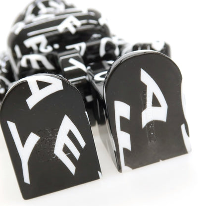 【中古】ケースティファイ CASETiFY × BE@RBRICK 10周年記念 フィギュア ブラックxホワイト【サイズ400％ &amp; 100%】【 状態ランクA 】【 メンズ 】