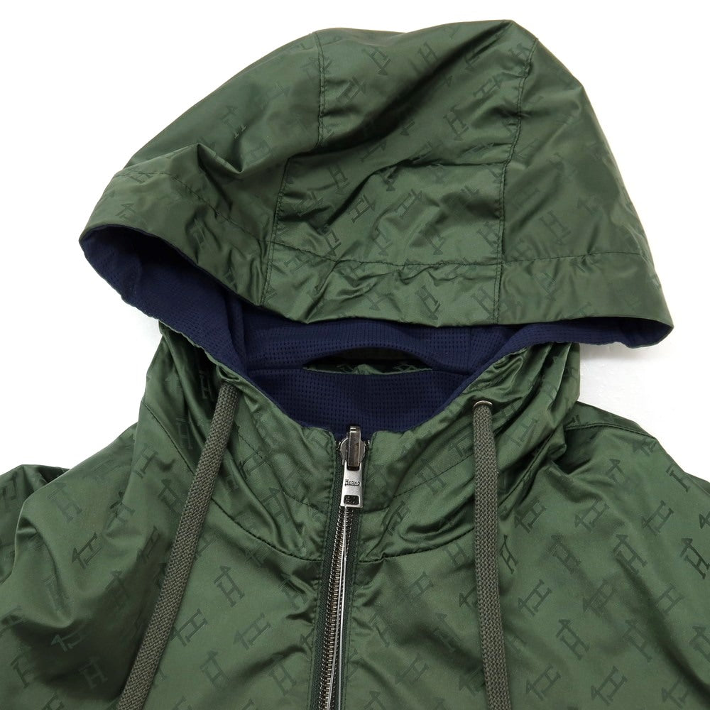 【中古】ヘルノ Herno リバーシブル モノグラム柄ジャカード＆ストレッチメッシュ フーデッドブルゾン グリーンxネイビー【サイズ46】【 状態ランクB 】【 メンズ 】