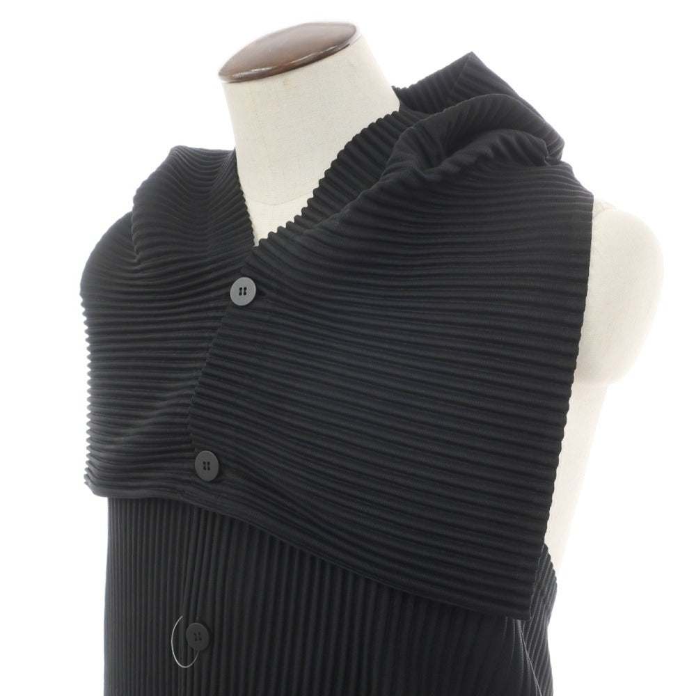 【中古】オム プリッセ イッセイミヤケ HOMME PLISSE ISSEY MIYAKE 2026年春夏 プリーツ フード付きベスト ブラック【サイズ表記なし（L位）】【 状態ランクA 】【 メンズ 】