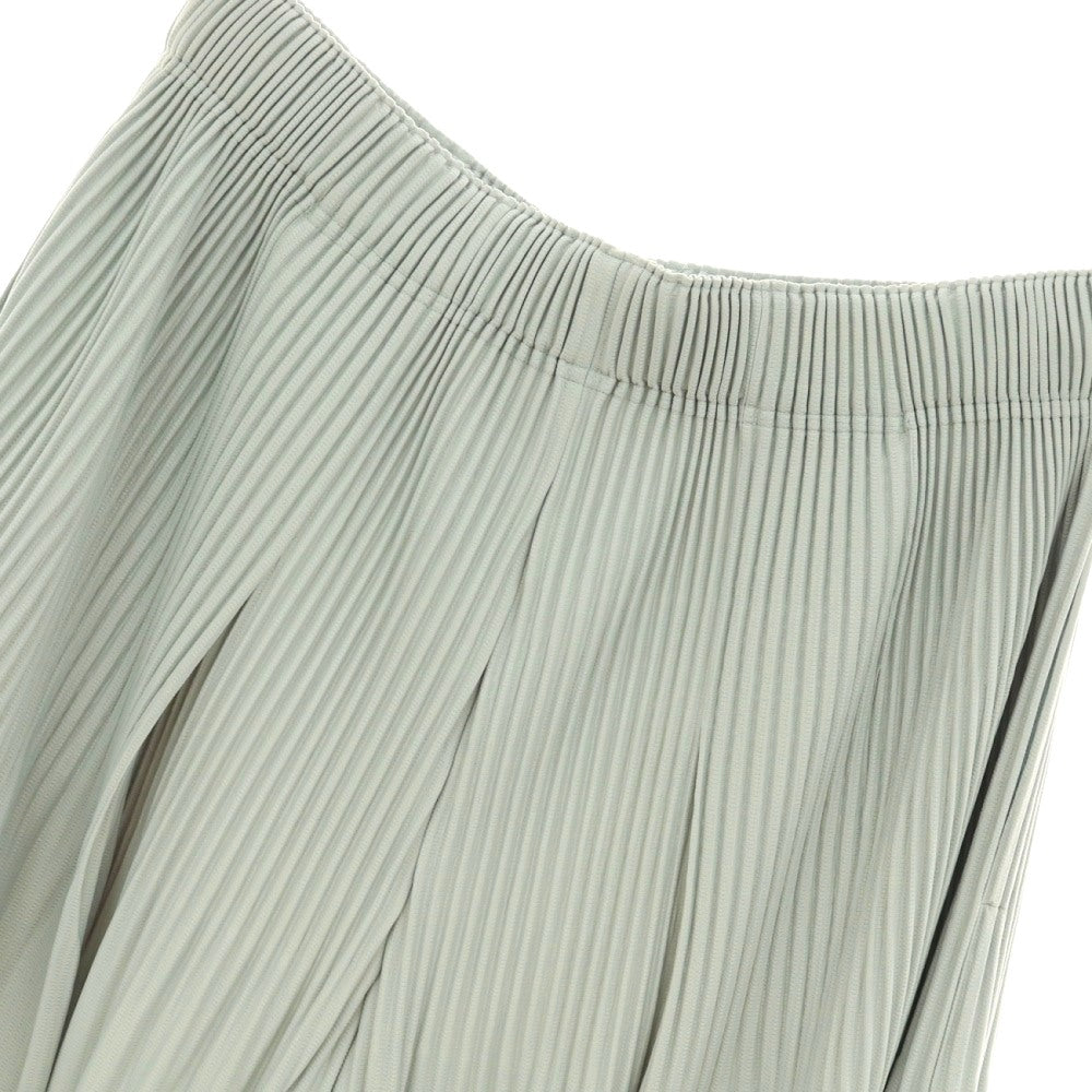【中古】オム プリッセ イッセイミヤケ HOMME PLISSE ISSEY MIYAKE 2026年春夏 プリーツ ハーフパンツ ショートパンツ グレイッシュグリーン【サイズ表記なし（L位）】【 状態ランクB 】【 メンズ 】