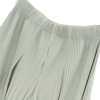 【中古】オム プリッセ イッセイミヤケ HOMME PLISSE ISSEY MIYAKE 2026年春夏 プリーツ ハーフパンツ ショートパンツ グレイッシュグリーン【サイズ表記なし（L位）】【 状態ランクB 】【 メンズ 】