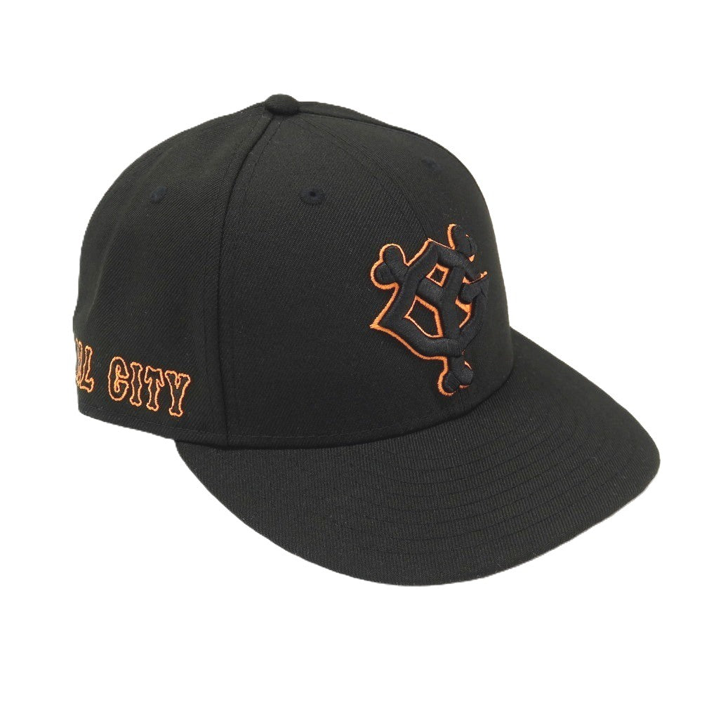 【中古】ブラックアイパッチ BlackEyePatch × 読売GIANTS × NEW ERA ベースボールキャップ 帽子 ブラック【サイズ7 3/8（58.7cm）】【 状態ランクA 】【 メンズ 】