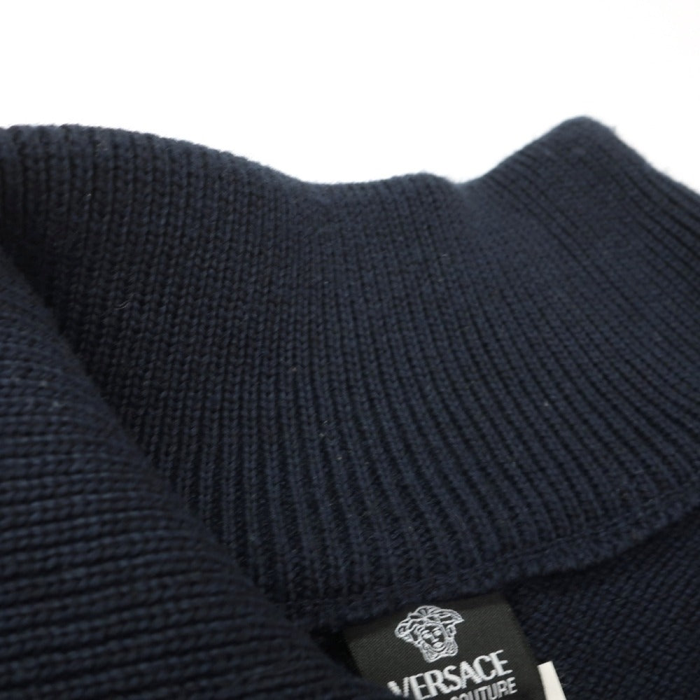 【中古】ヴェルサーチ ジーンズ Versace Jeans ウールアクリル エンブレム 変形ハーフジップ プルオーバーニット ダークネイビー【サイズXL】【 状態ランクC 】【 メンズ 】