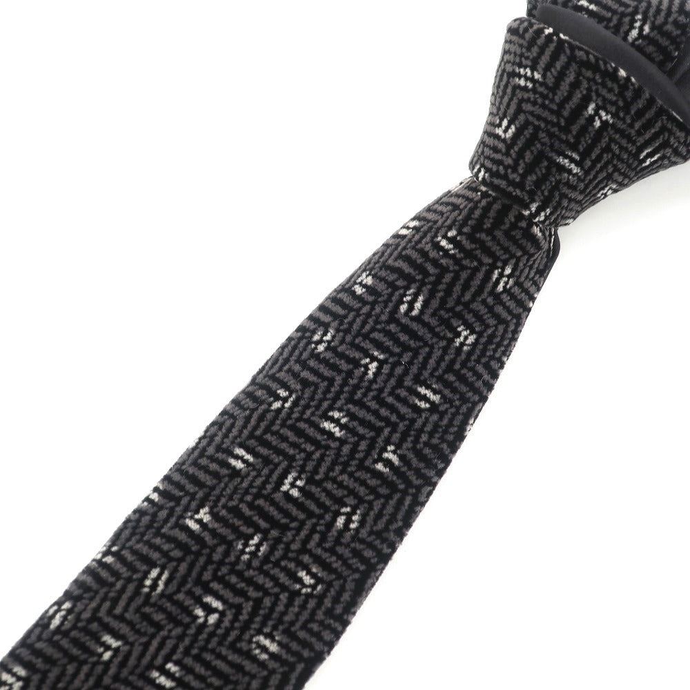 【中古】ジョルジオアルマーニ GIORGIO ARMANI ストライプ柄ネクタイ
 ブラックxグレー【サイズ－】【BLK】【A/W】【状態ランクB】【メンズ】
【778977】 BPD