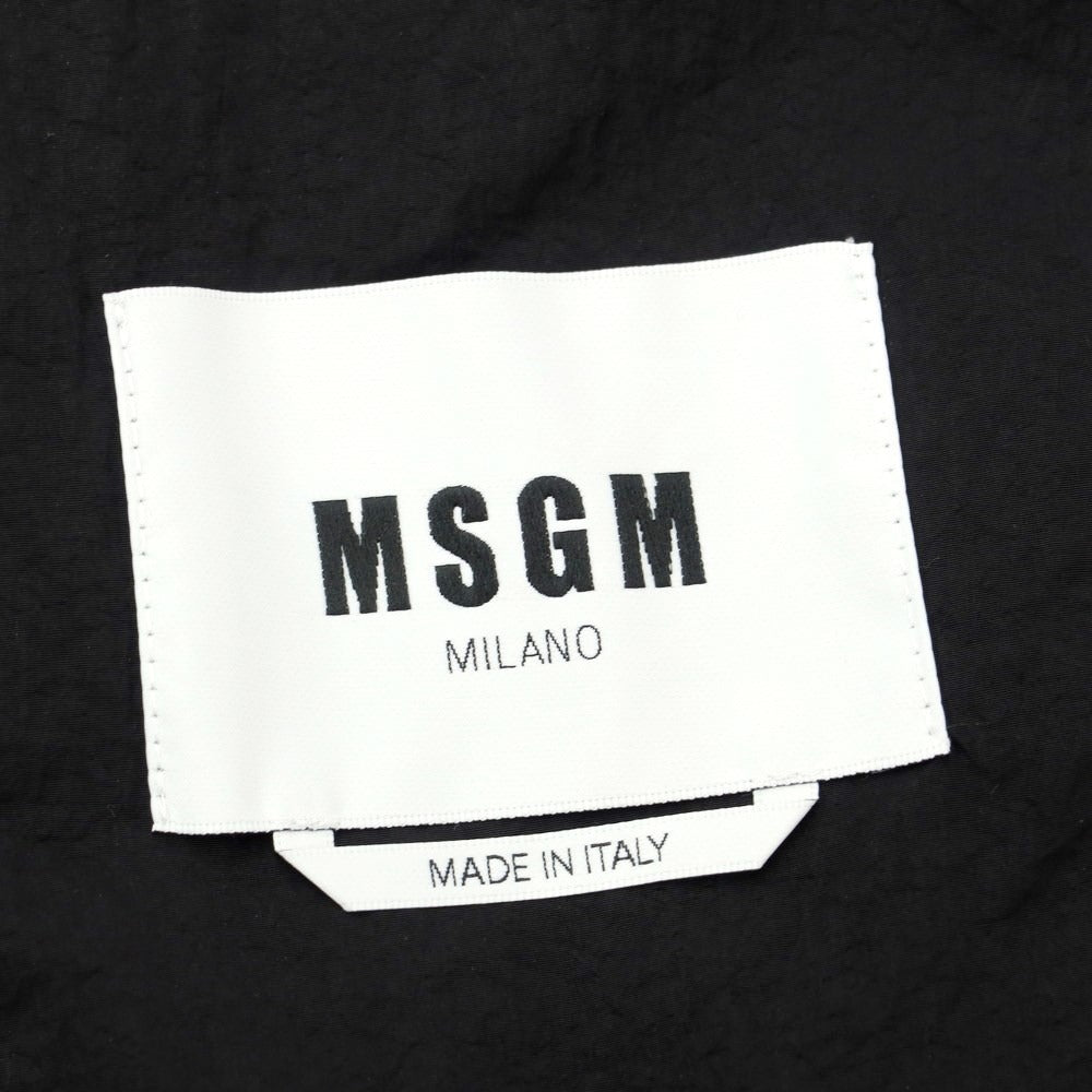 【中古】エムエスジーエム MSGM ナイロン フーデッド シェルジャケット ブラック【サイズ42】【BLK】【S/S】【状態ランクB】【メンズ】【768968】 EPD
[EPD]