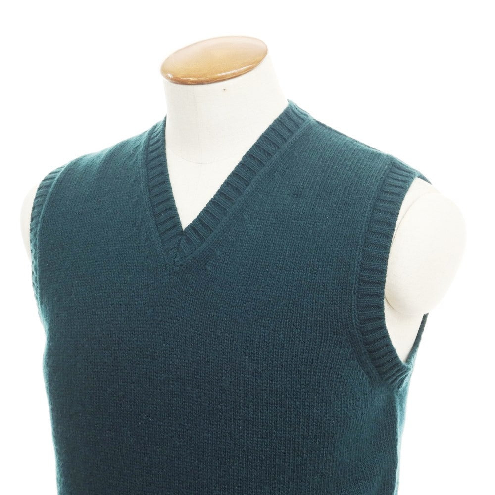 【新品】スカリオーネ SCAGLIONE ニットベスト
 ダークグリーン【サイズM】【GRN】【A/W】【状態ランクN】【メンズ】
【769873】 APD