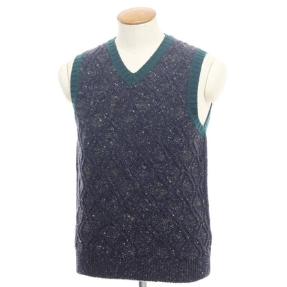 【新品】スカリオーネ SCAGLIONE ニットベスト
 ネイビーxグリーン【サイズM】【NVY】【A/W】【状態ランクN】【メンズ】
【769873】 APD