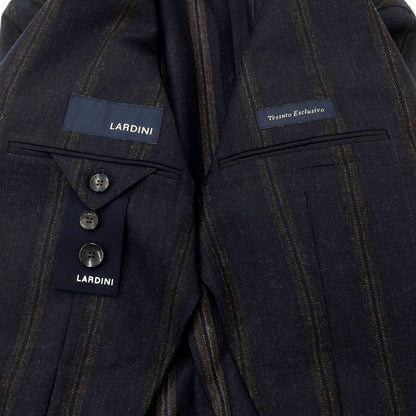 【中古】【未使用】ラルディーニ LARDINI ウール ストライプ ジャケット ダークネイビーxブラウン【 50 】【 状態ランクS 】【 メンズ 】
[DPD]